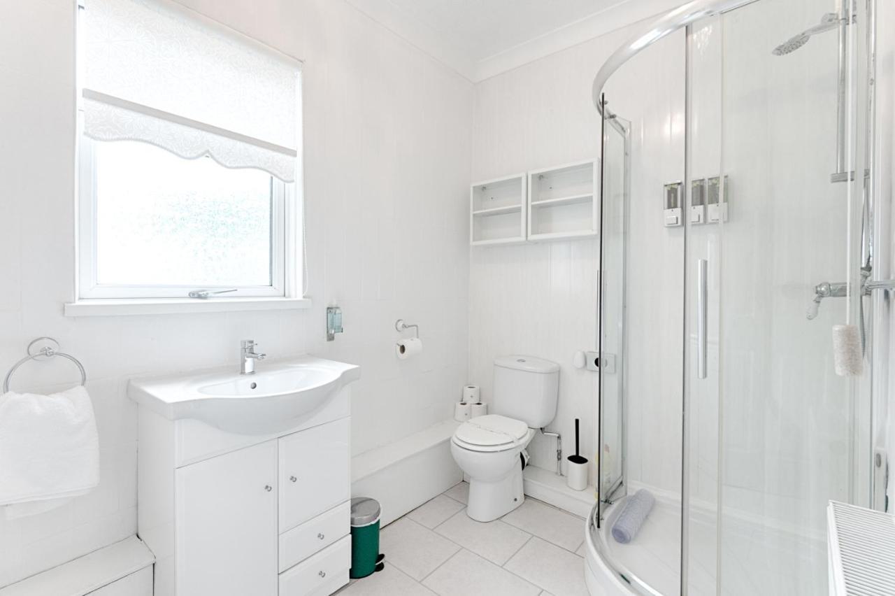 Make This Your Base! Tv In Every Bedroom! Merthyr Tydfil Esterno foto
